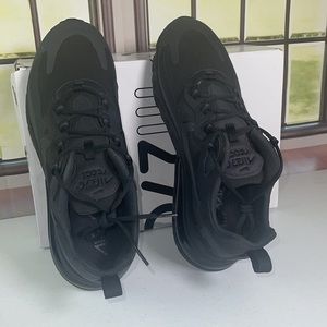 Air Max 270 React